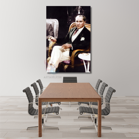 Kahve İçen Atatürk Görseli Renkli Atatürk Tablosu Dikey Kanvas Ev Ofis Tablosu
