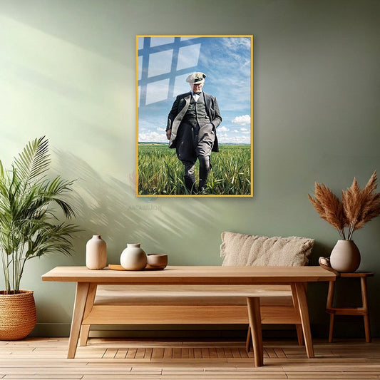 Tarlada Yürüyen Atatürk Görseli Metal Çerçeveli Cam Tablo Dikey Tablo Renkli Atatürk Tablosu