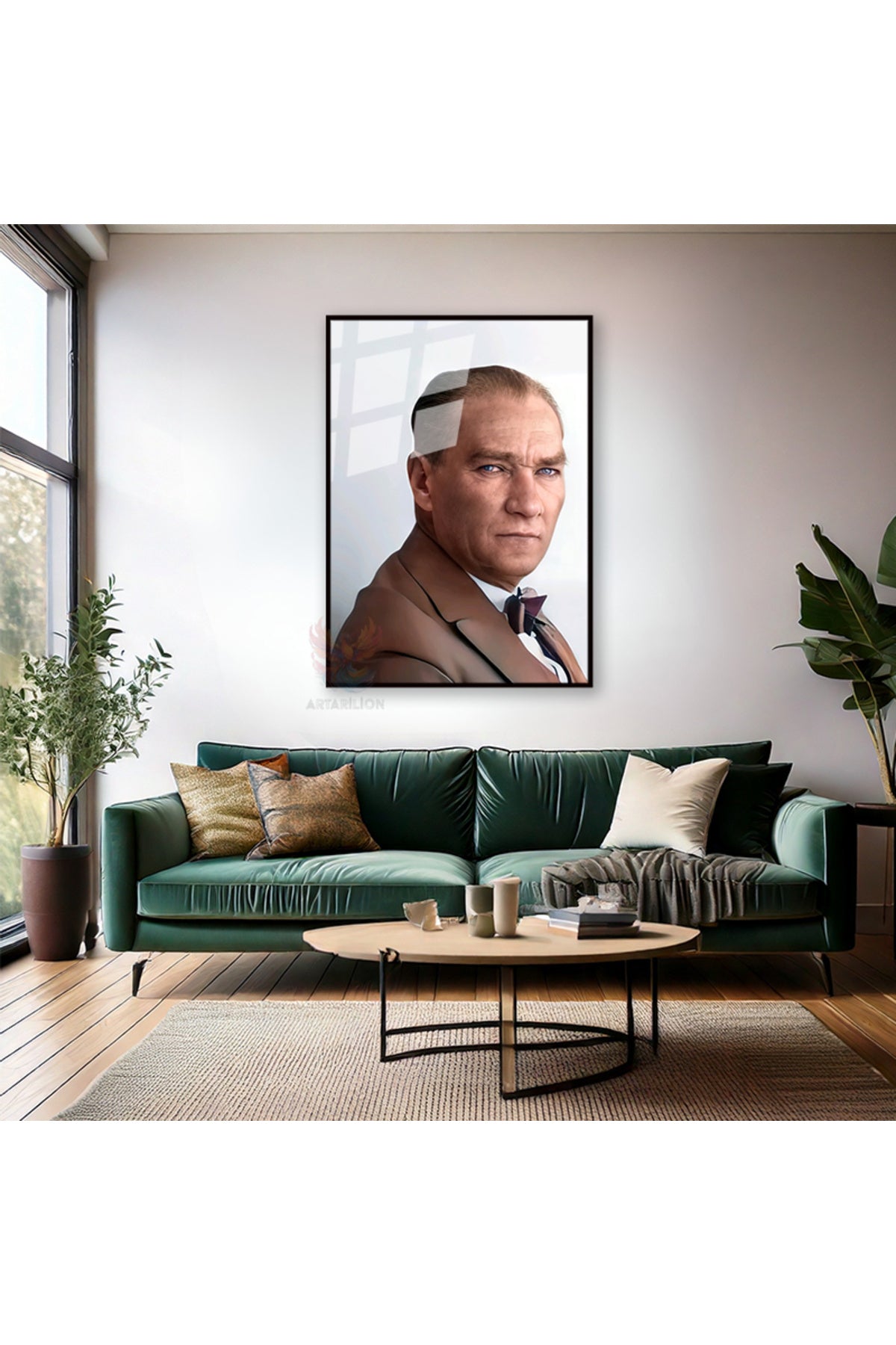 Mavi Gözlü Atatürk Metal Dikey Çerçeveli Cam Tablo