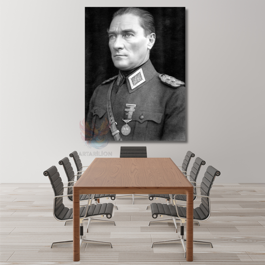 Siyah Beyaz Uniformalı Atatürk Portresi Mustafa Kemal Atatürk Kanvas Tablo Modeli Ev Ofis Dekoru