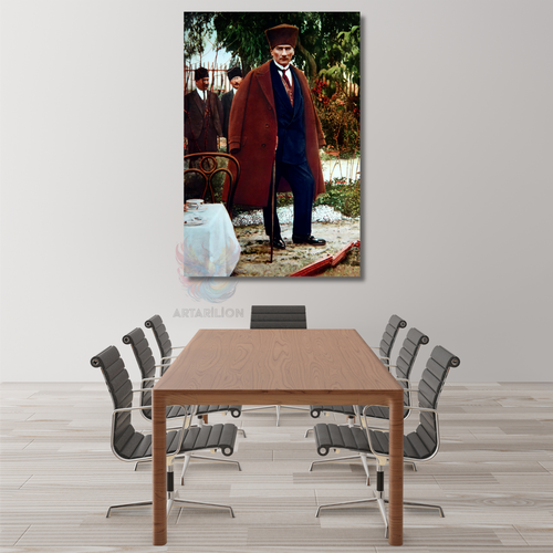 Ulu Önder Atatürk Renkli Görseli Dikey Kanvas Tablo