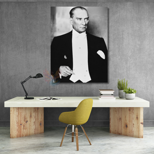Siyah Beyaz Karizmatik Atatürk Görseli Kanvas Tablo Dikey Duvar Tablosu Ev Ofis Dekoru