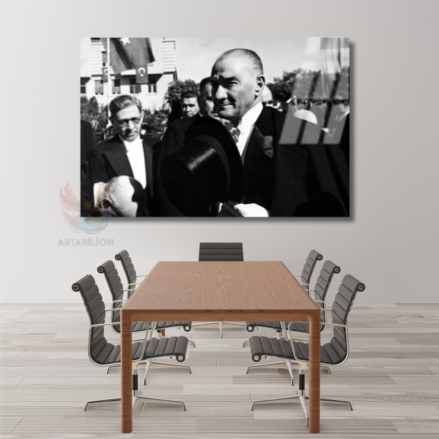 Siyah Beyaz Atatürk Şapka Tutan Cam Tablo