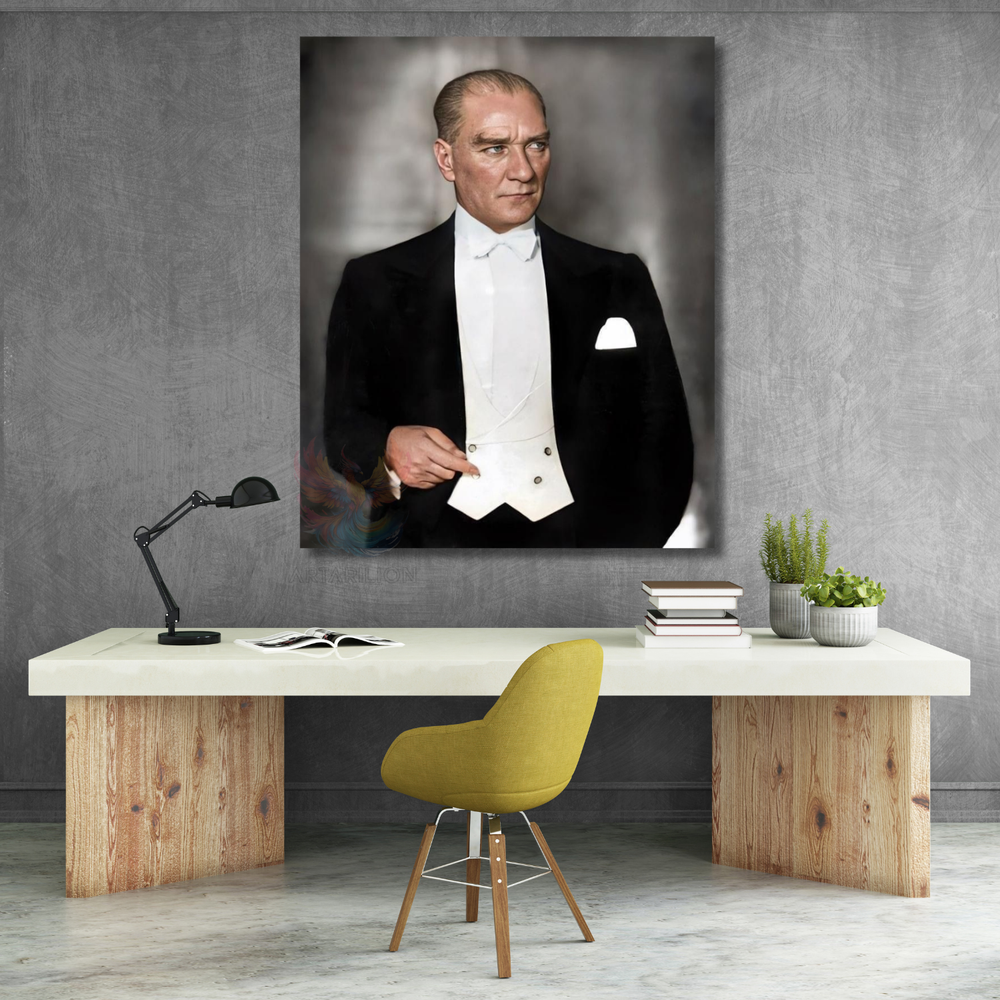 Mustafa Kemal Atatürk Renkli Modeli Hd Dijital Baskı Kanvas Tablo